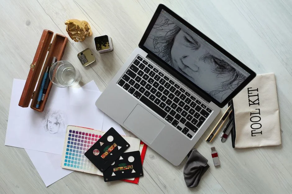 turned-on-monitor-displaying-digital-products-pkrnxegurgm